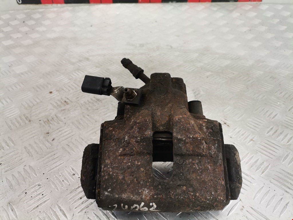 Суппорт передний правый FORD Mondeo II 1996-2000