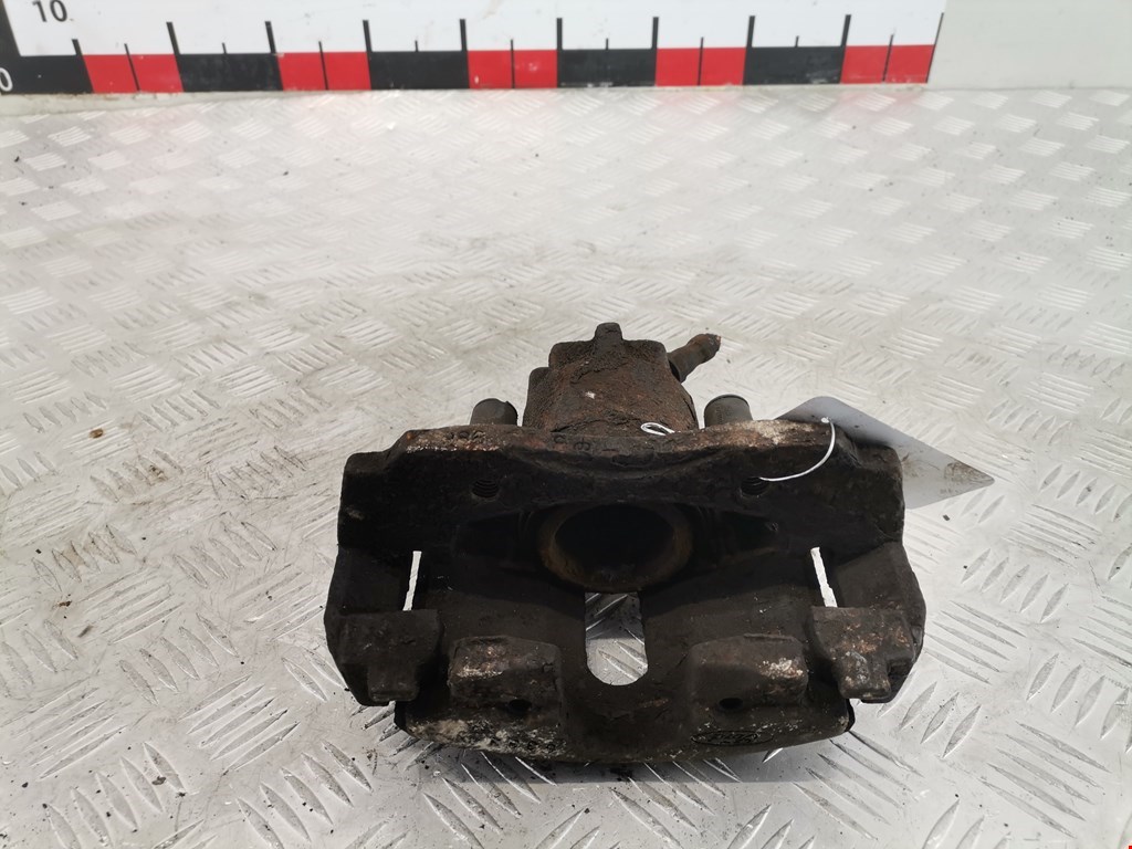 Суппорт передний правый FORD Mondeo II 1996-2000