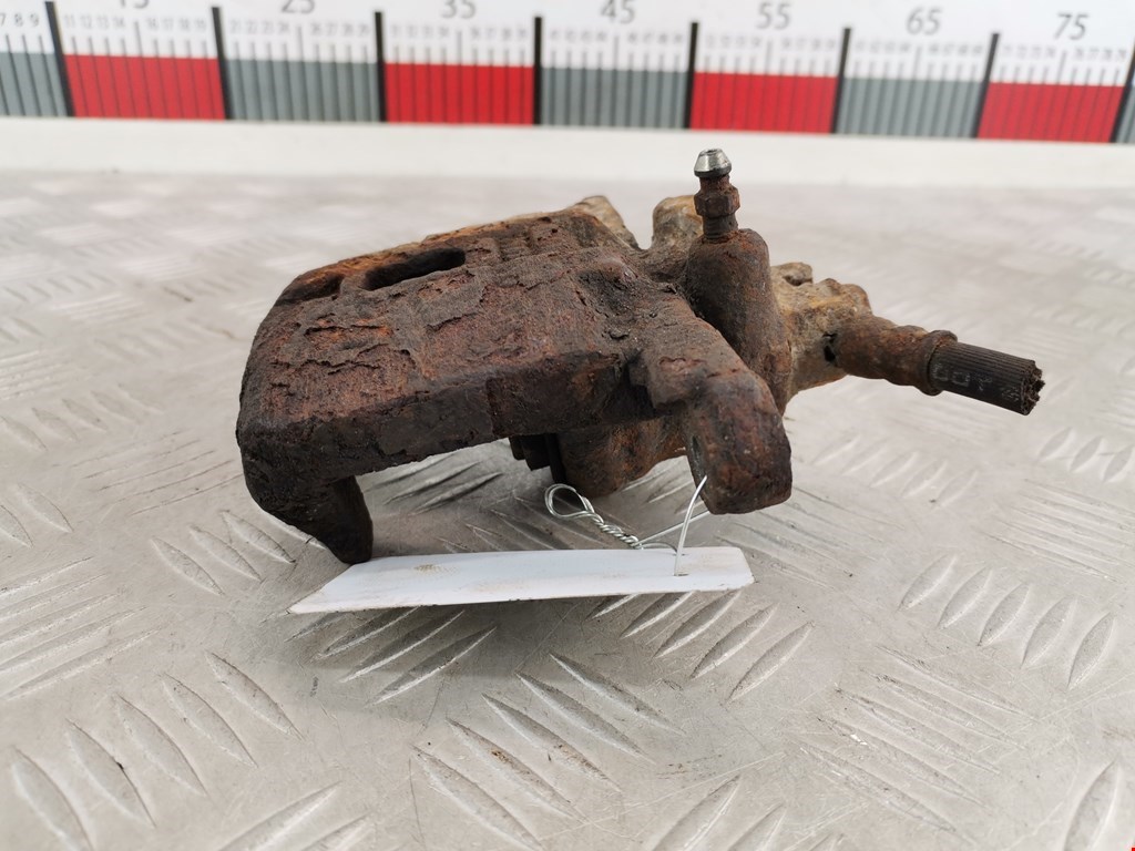 Суппорт задний правый SUBARU Impreza 2000-2007