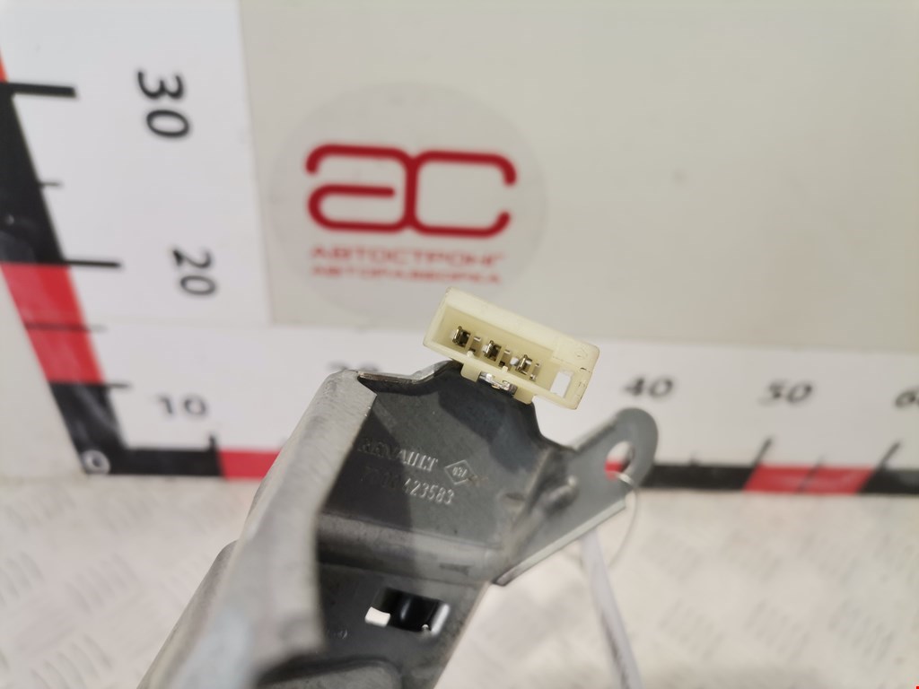 Моторчик стеклоочистителя задний RENAULT Laguna 1993-2000