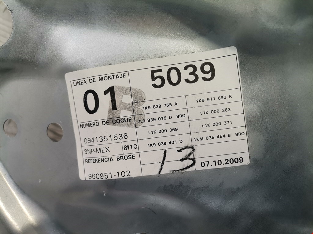 Стеклоподъемник задний левый VOLKSWAGEN Golf VI 2009-2012