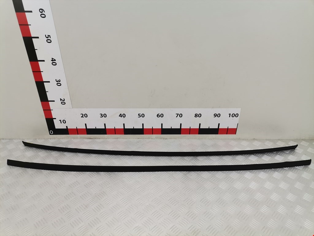 Накладка декоративная (молдинг) крыши Hyundai Solaris 2 (RC) (2017-2023)