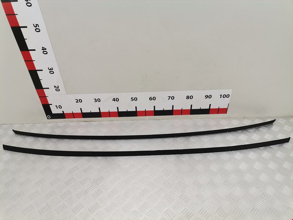 Накладка декоративная (молдинг) крыши Hyundai Solaris 2 (RC) (2017-2023)