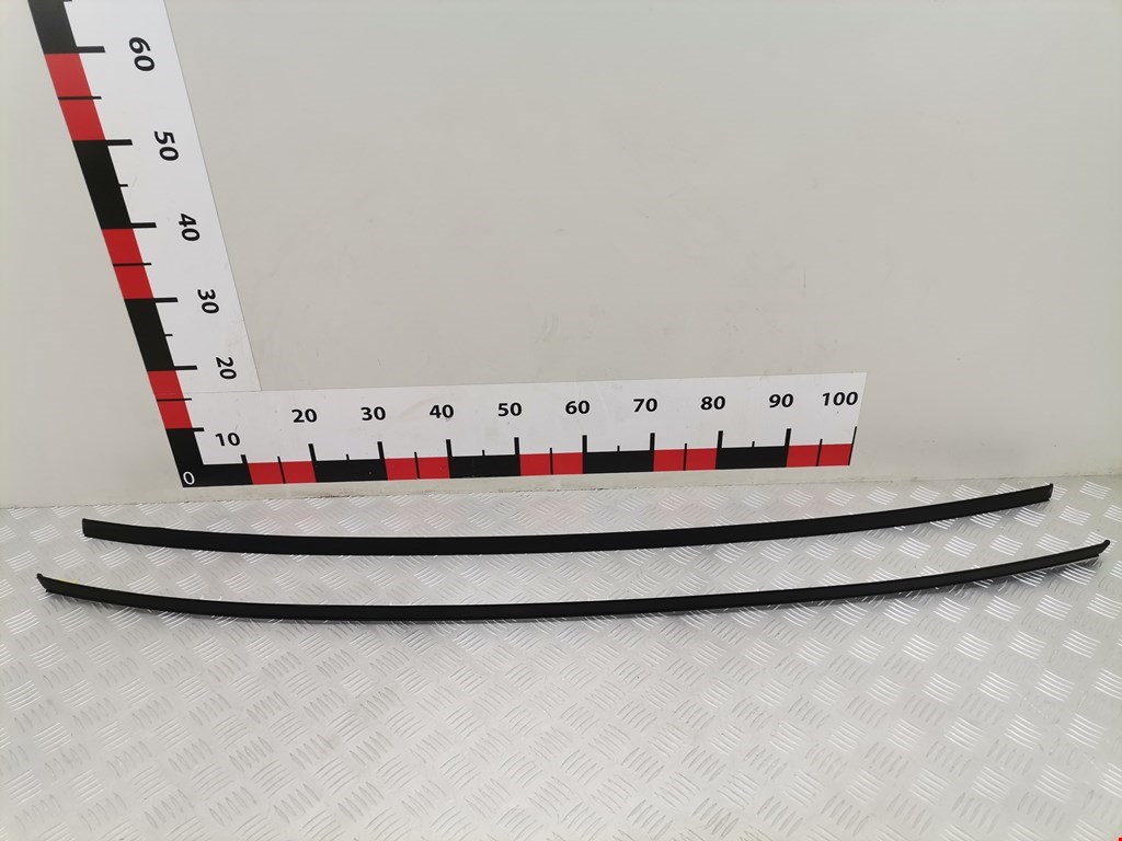 Накладка декоративная (молдинг) крыши Hyundai Solaris 2 (RC) (2017-2023)