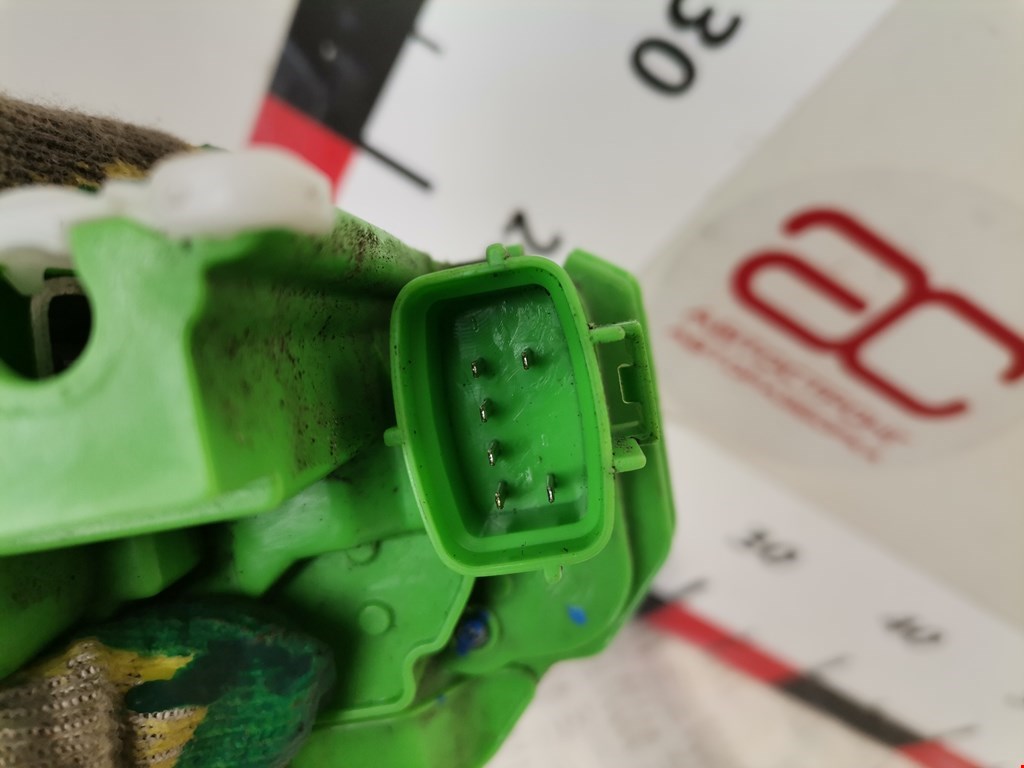 Замок двери передней правой ALFA ROMEO MiTo 2008-2018