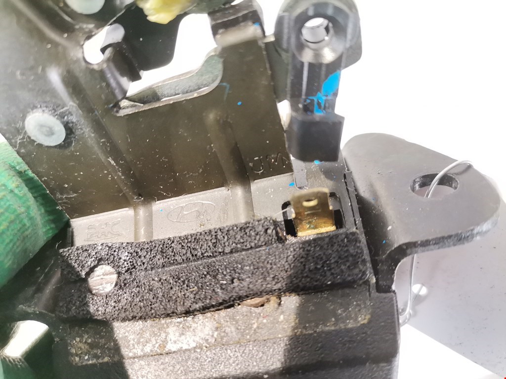 Замок багажника (крышки двери) HYUNDAI Tucson l 2004-2010