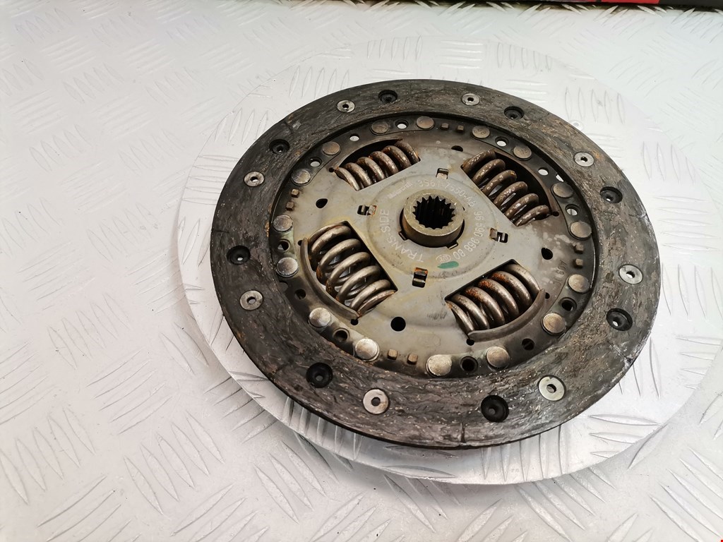 Маховик (демпфер сцепления) FORD Fiesta 2001-2008