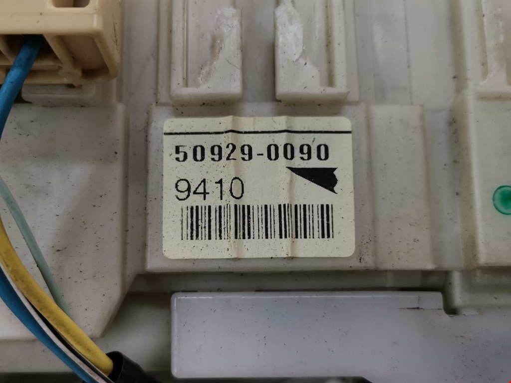 Датчик уровня в бачок омывателя TOYOTA Yaris II XP50 2005-2011