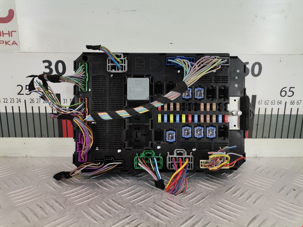 Датчик уровня в бачок омывателя JAGUAR XF X250 2007-2015