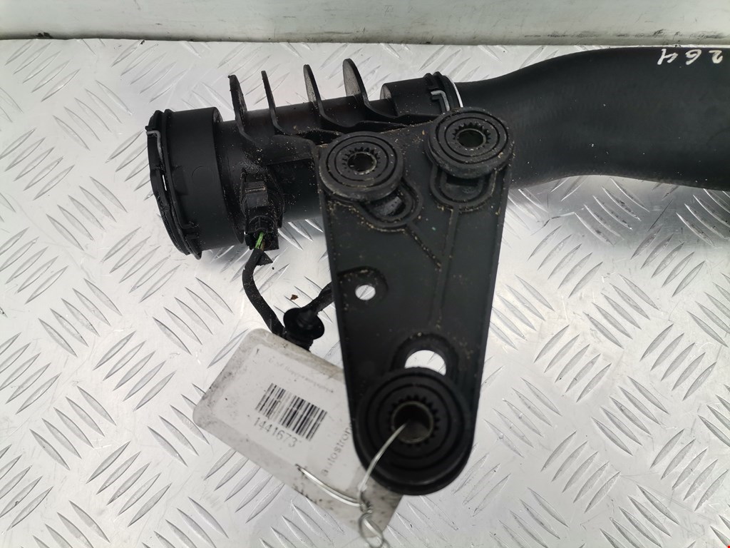 Патрубок интеркулера CHRYSLER Voyager IV RG 2001-2007