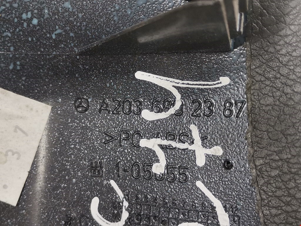 Накладка декоративная MERCEDES-BENZ C-Class C-klasse W203 2000-2007