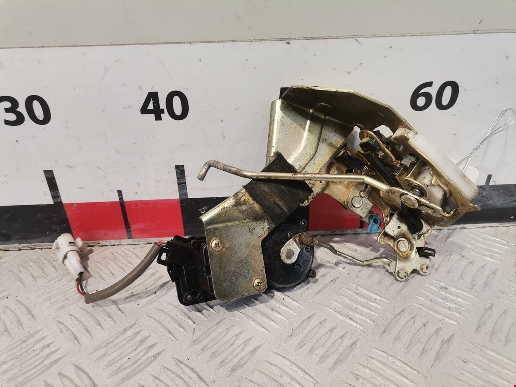 Замок двери задней правой SUZUKI Alto HA12 1998-2004