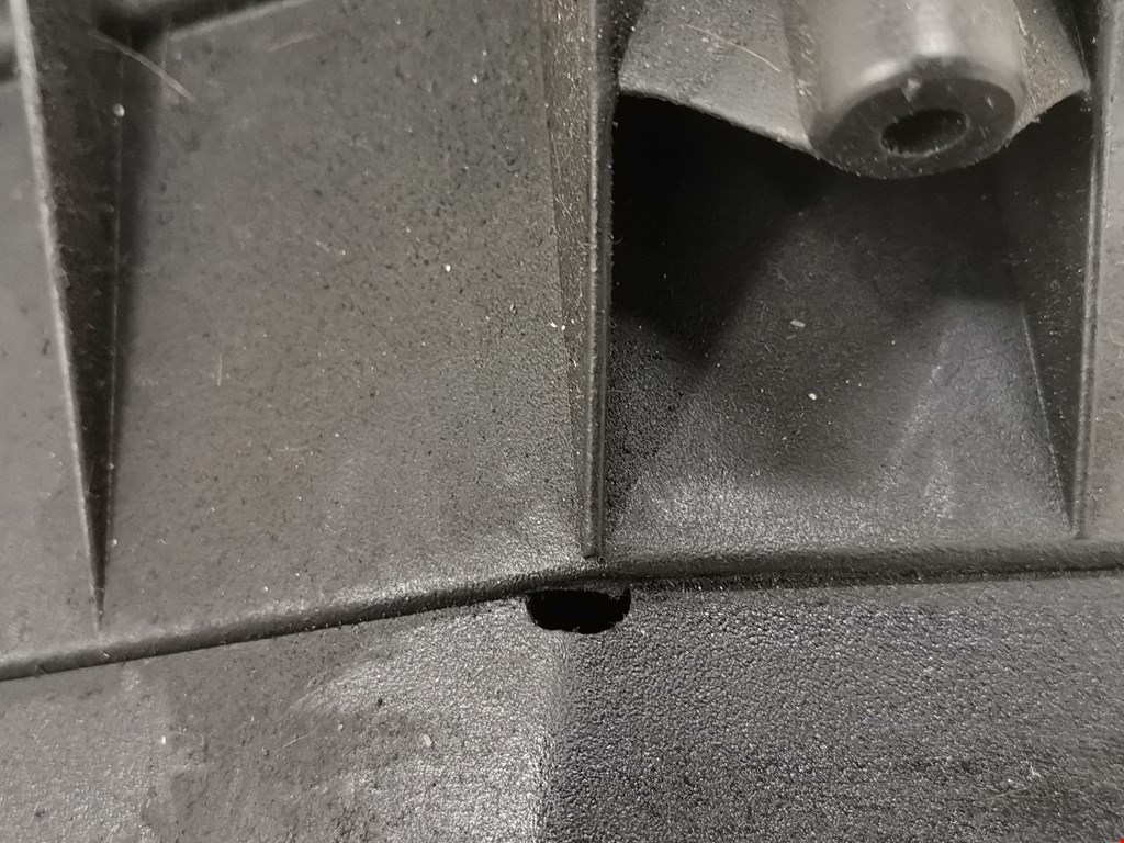 Корпус воздушного фильтра MERCEDES-BENZ C-Class C-klasse W203 2000-2007