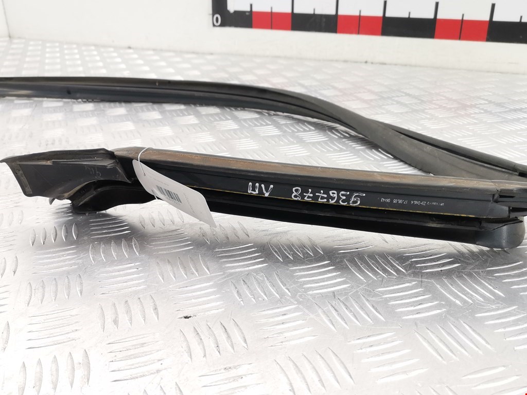 Уплотнитель двери MERCEDES-BENZ CLS-Class C219 2004-2010