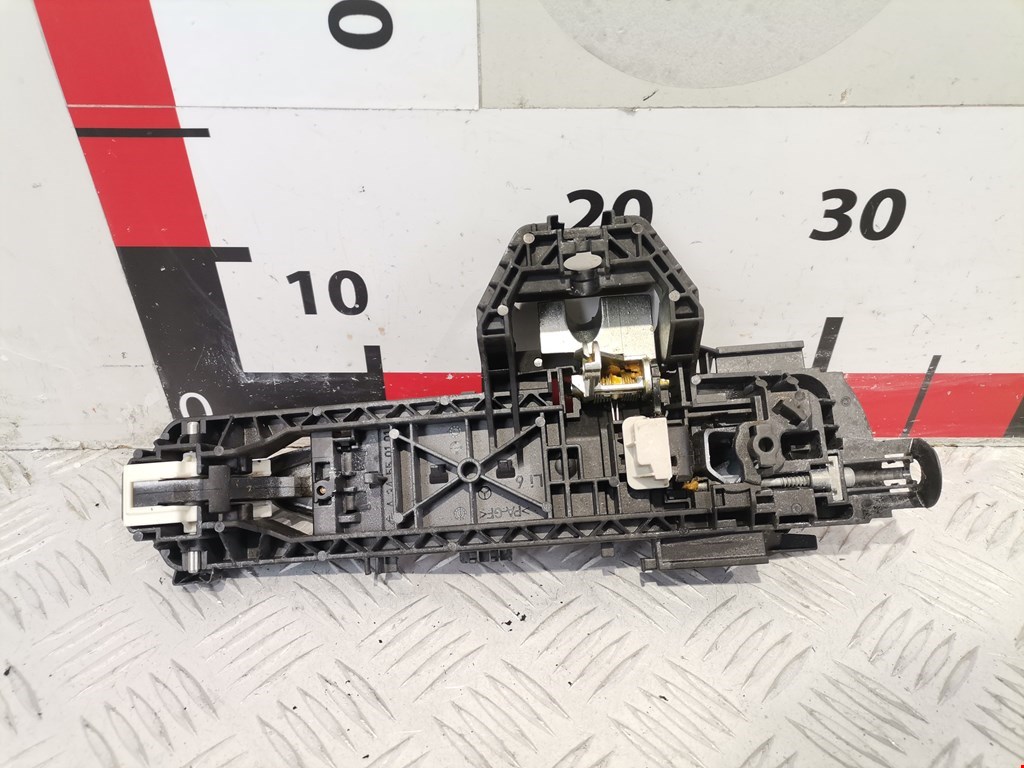 Ручка двери передней наружная левая MERCEDES-BENZ E-Class W212, S212, C207 2009-2016