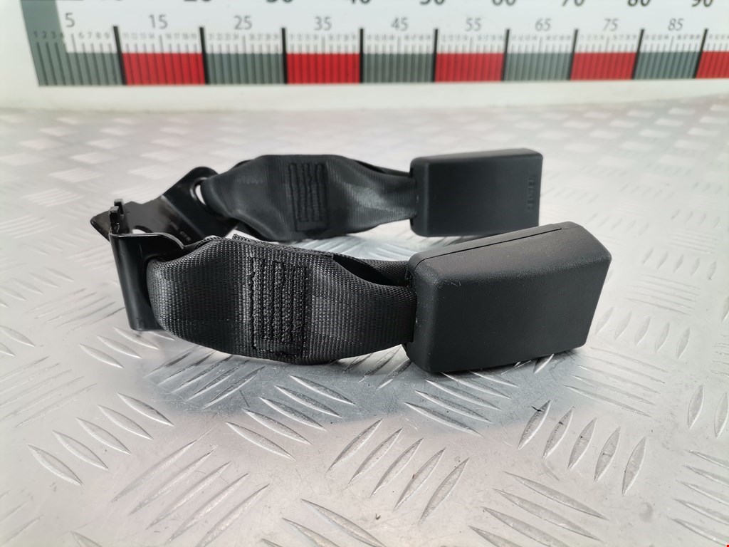 Замок ремня безопасности (преднатяжитель ремня безопасности) Hyundai Solaris 2 (RC) (2017-2023)