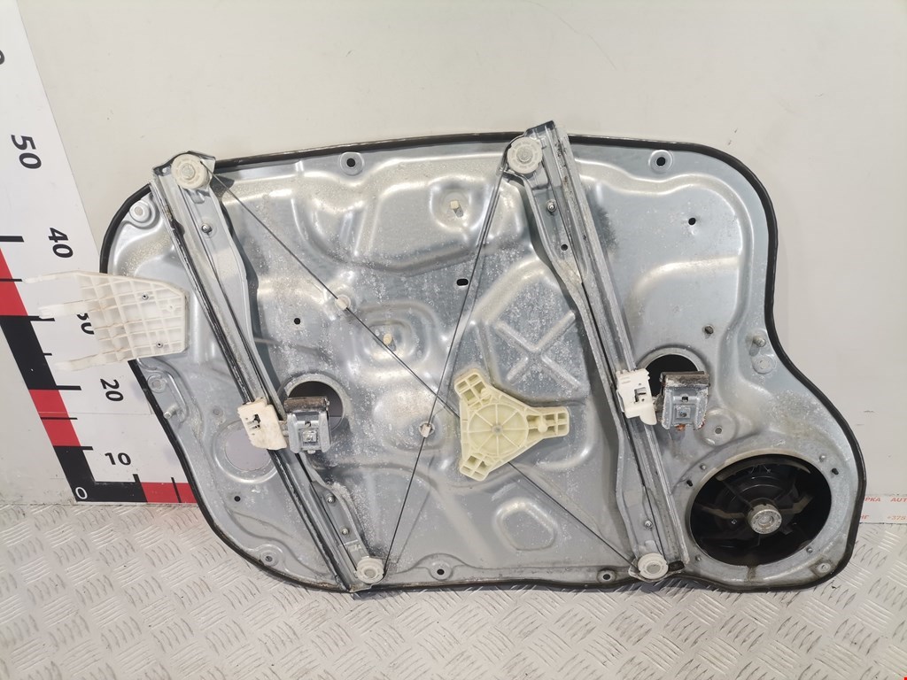 Стеклоподъемник передний правый KIA Cee'd I 2006-2012