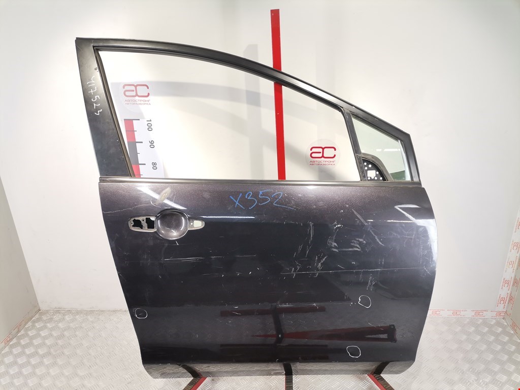 Дверь передняя правая MAZDA MPV LY 2006-2016