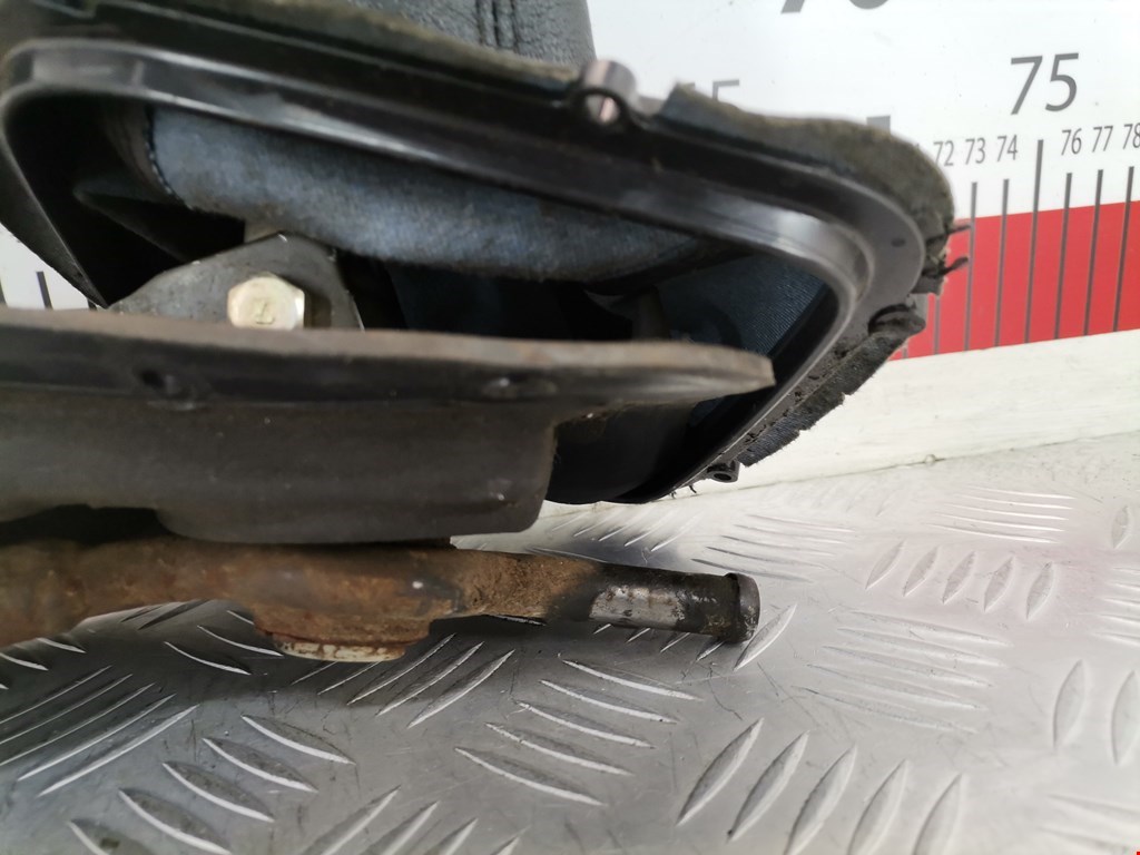 Кулиса (селектор) АКПП/МКПП в салоне SUBARU Impreza 2000-2007