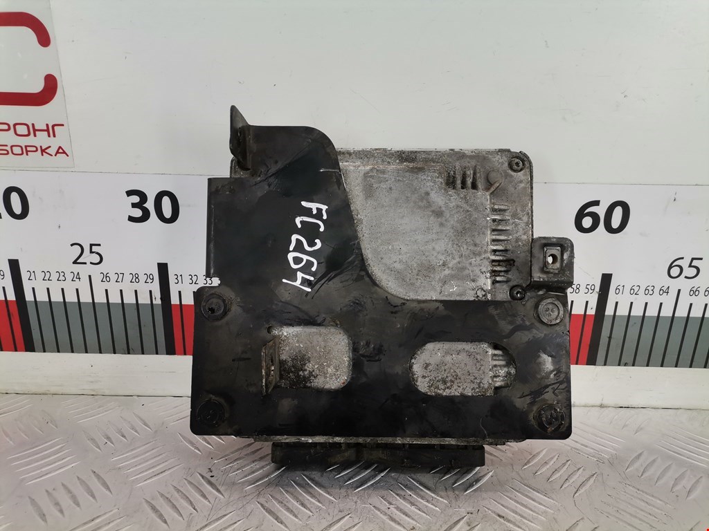 Блок управления двигателя (ЭБУ) CHRYSLER Voyager IV RG 2001-2007