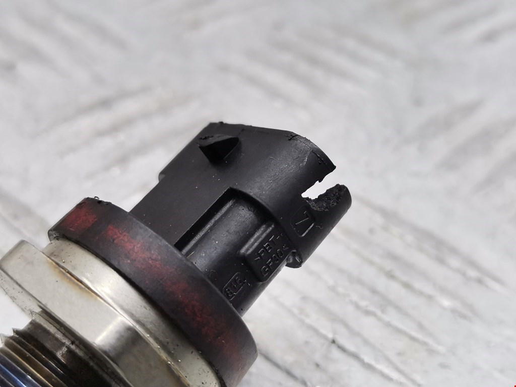 Датчик давления топлива RENAULT Laguna 2007-2015