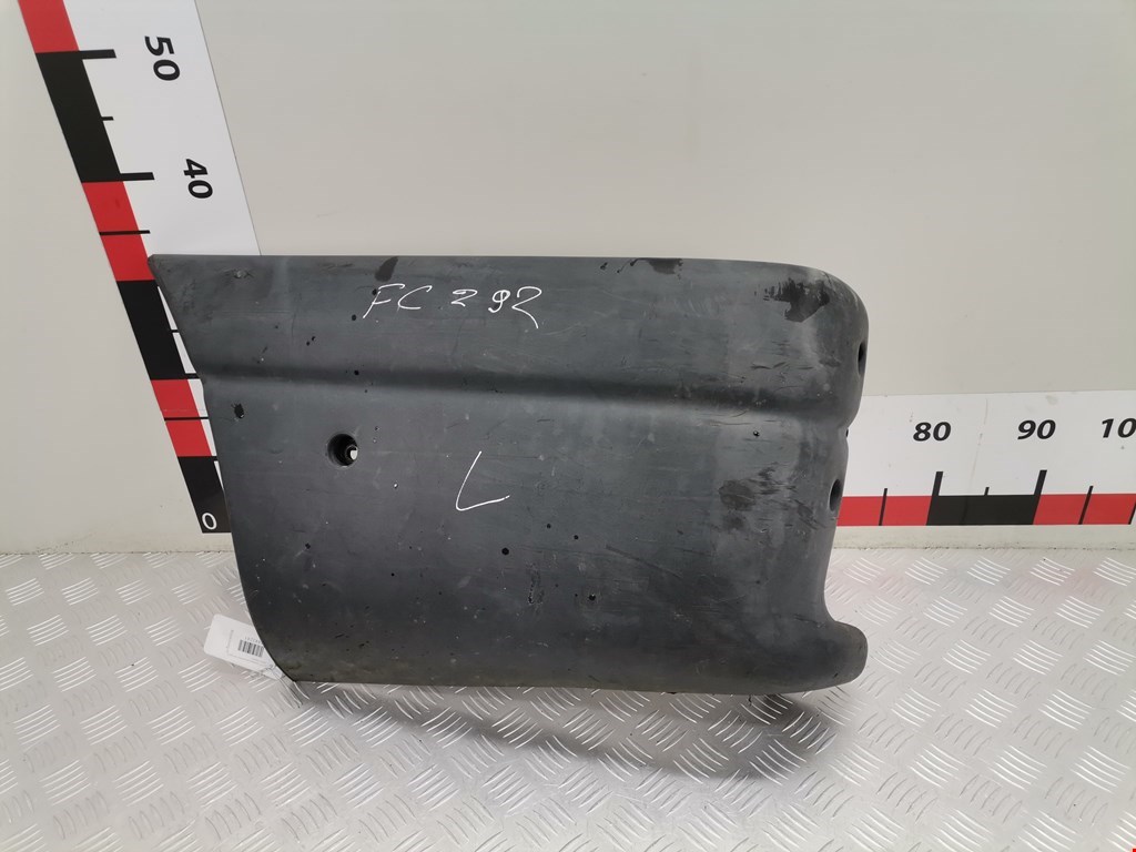 Накладка (клык) бампера левый Renault Master 2 (1997-2010)