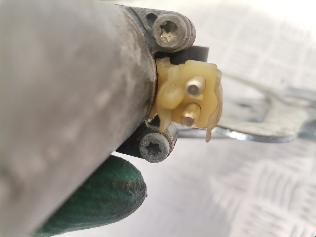 Стеклоподъемник передний левый MERCEDES-BENZ C-Class C-klasse W202 1993-2000