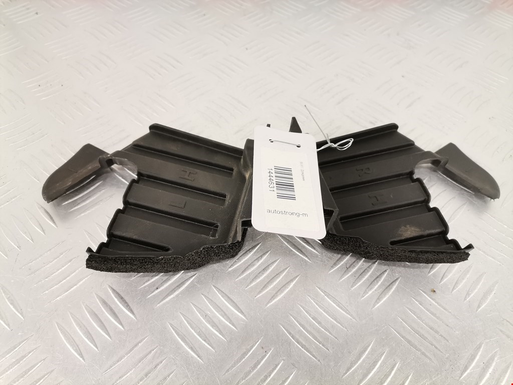 Дождевик (жабо) Hyundai Solaris 2 (RC) (2017-2023)