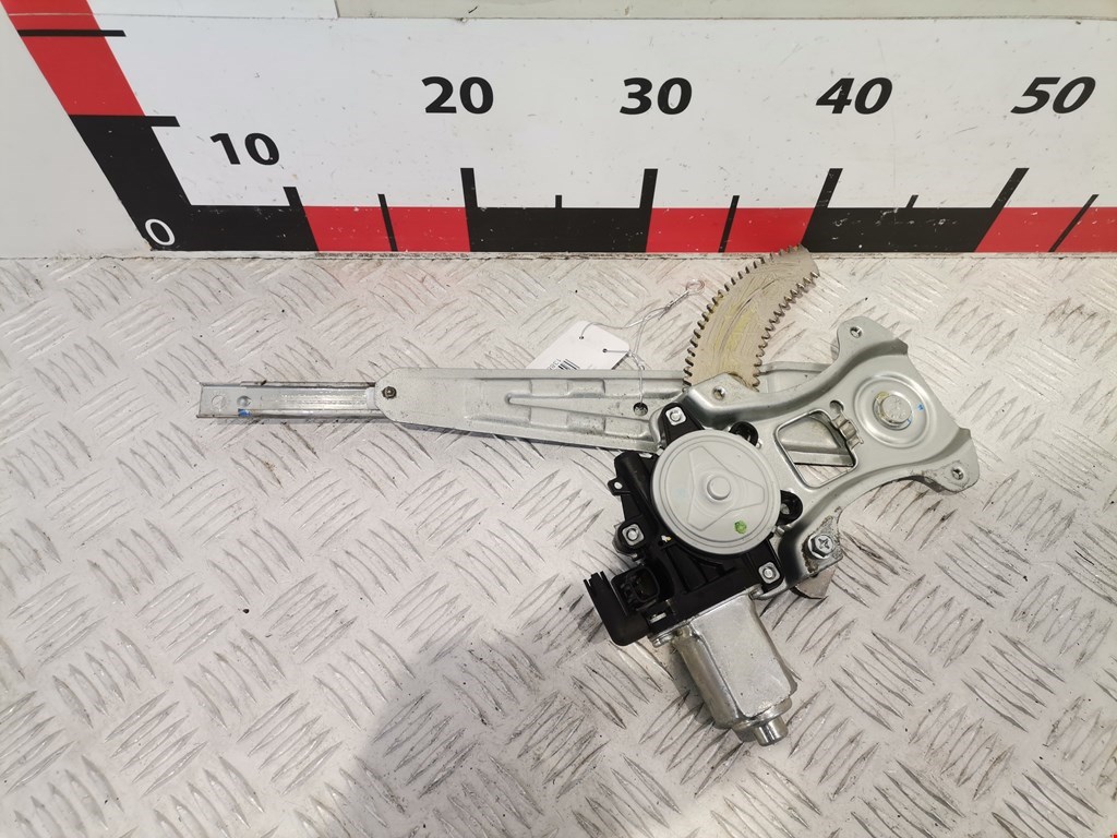 Стеклоподъемник задний правый NISSAN Tiida C11 2004-2014