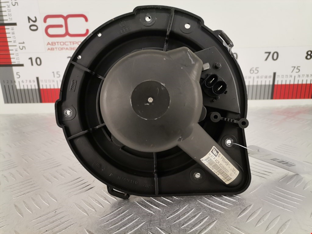 Моторчик (мотор) отопителя салона VOLKSWAGEN Passat B5 1997-2005