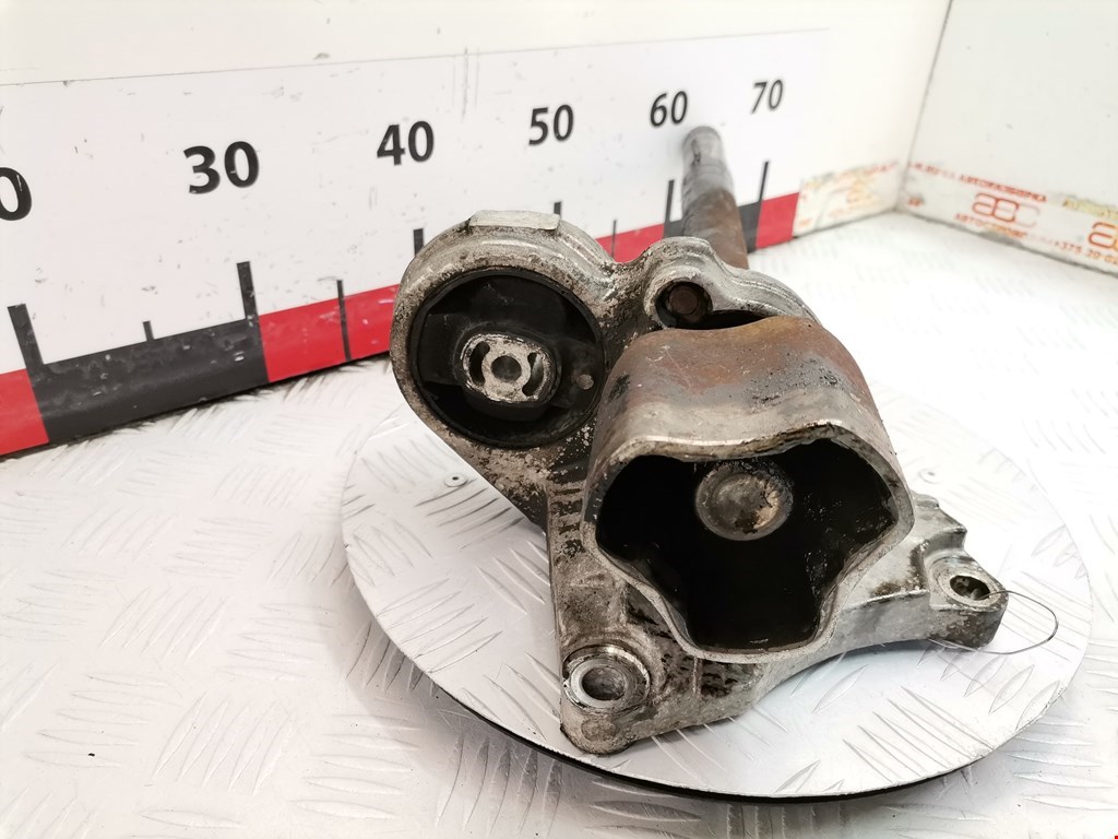 Полуось (привод, приводной вал) передняя правая PEUGEOT Partner 1996-2009