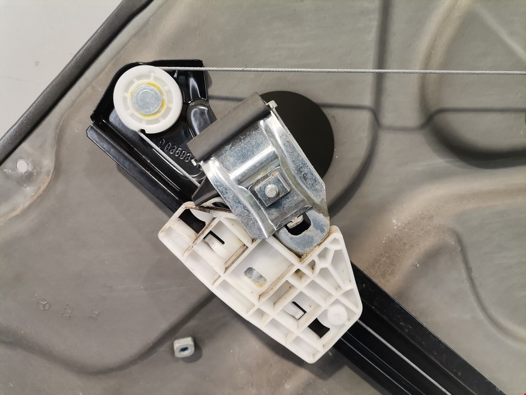 Стеклоподъемник задний правый MERCEDES-BENZ A-Class W169 2004-2012