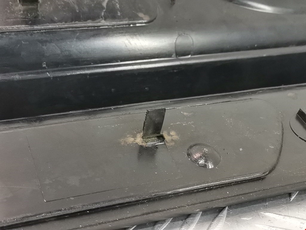 Накладка порога (внутренняя) BMW 3er E46 1998-2006