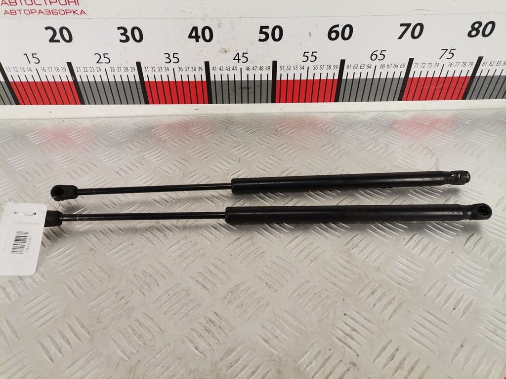 Амортизатор стекла багажника Kia Sportage 2 (KM) (2004-2010)