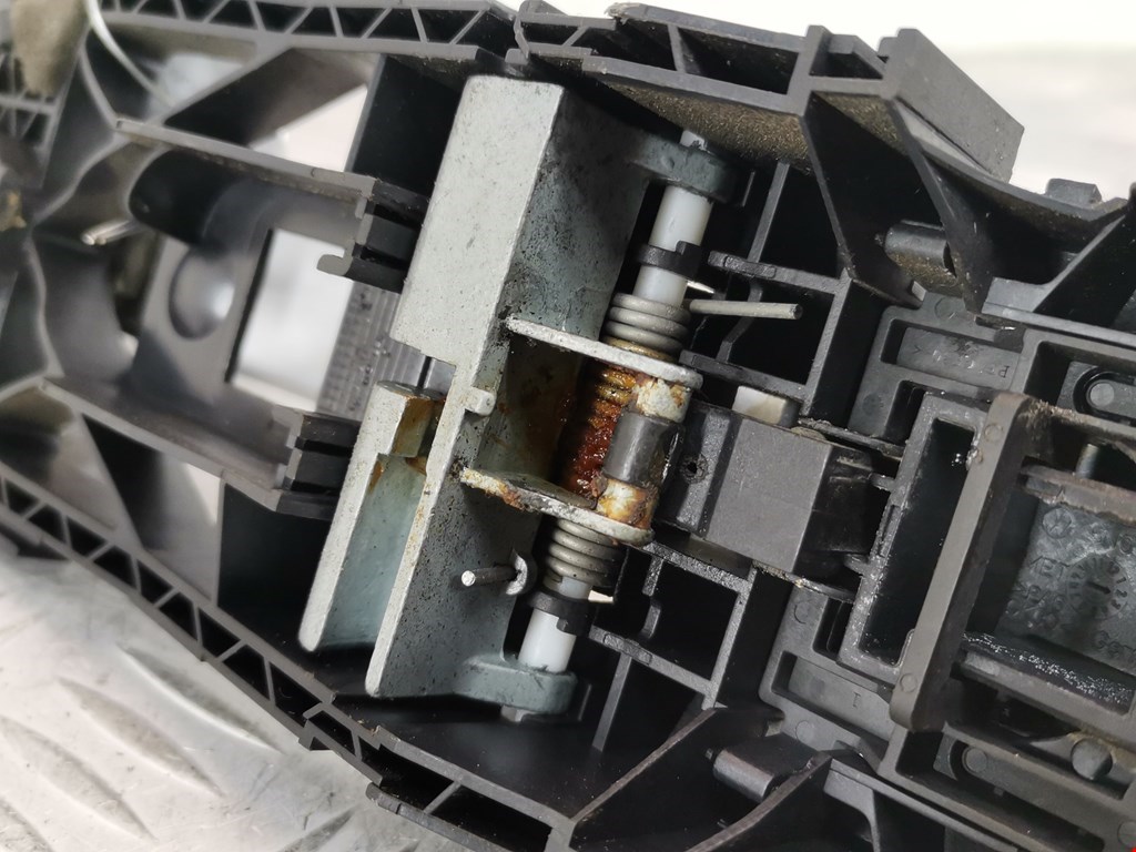 Ручка двери задней наружная правая SEAT Ibiza 2008-2017