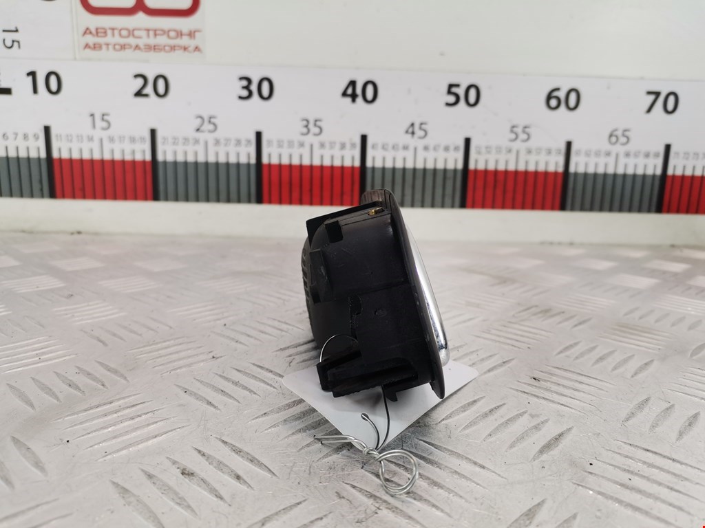 Ручка дверная задняя внутренняя левая VOLKSWAGEN Sharan 1995-2010