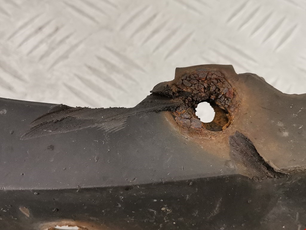 Гидроаккумулятор (груша) буль задний LAND ROVER Range Rover 2002-2012