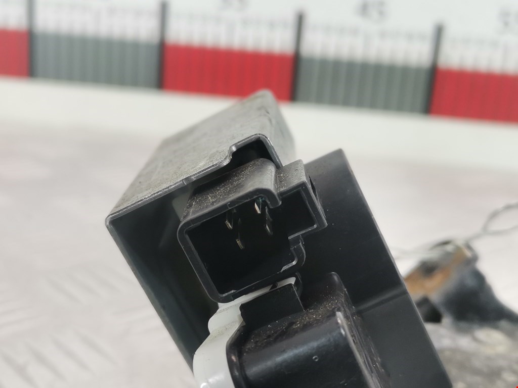 Замок багажника (крышки двери) MAZDA Mazda 3 BL 2009-2013