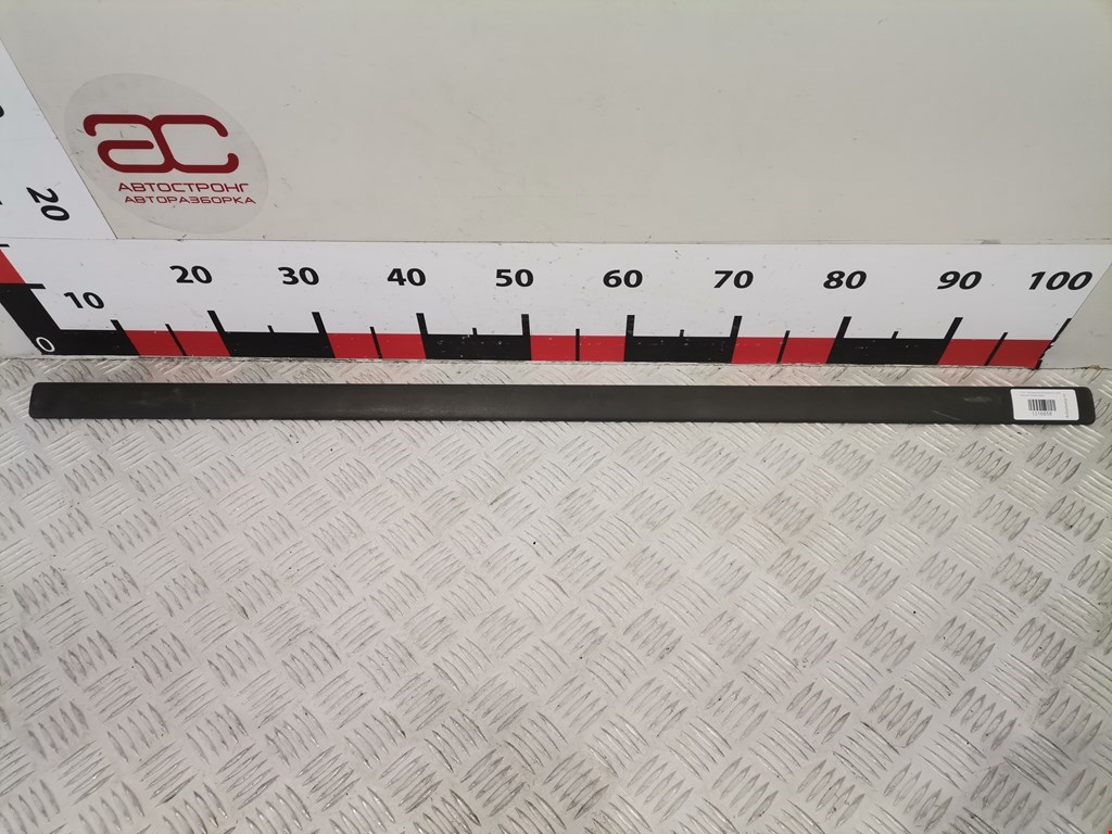 Накладка (молдинг) двери передней правой Ford C-MAX 1 (2003-2010)