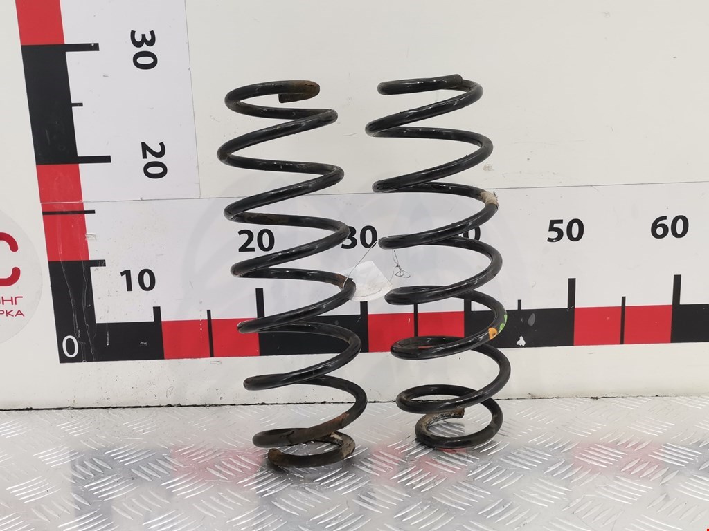 Пружина задняя левая/правая SEAT Ibiza 2008-2017