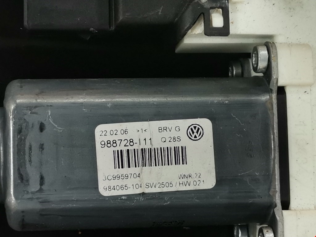 Стеклоподъемник задний правый VOLKSWAGEN Passat B6 2005-2011
