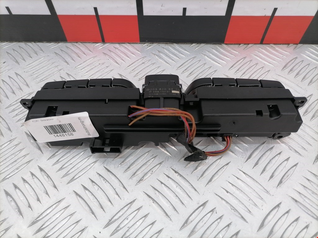 Кнопка аварийной сигнализации (аварийки) MERCEDES-BENZ C-Class C-klasse W203 2000-2007