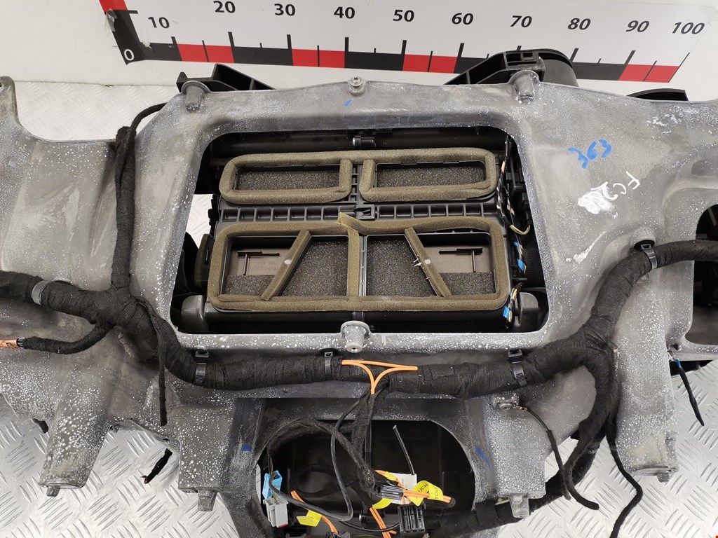 Испаритель кондиционера JAGUAR XF X250 2007-2015