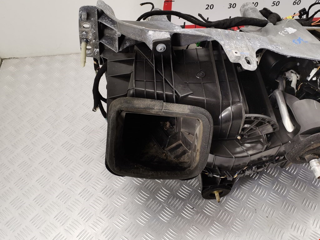 Испаритель кондиционера JAGUAR XF X250 2007-2015