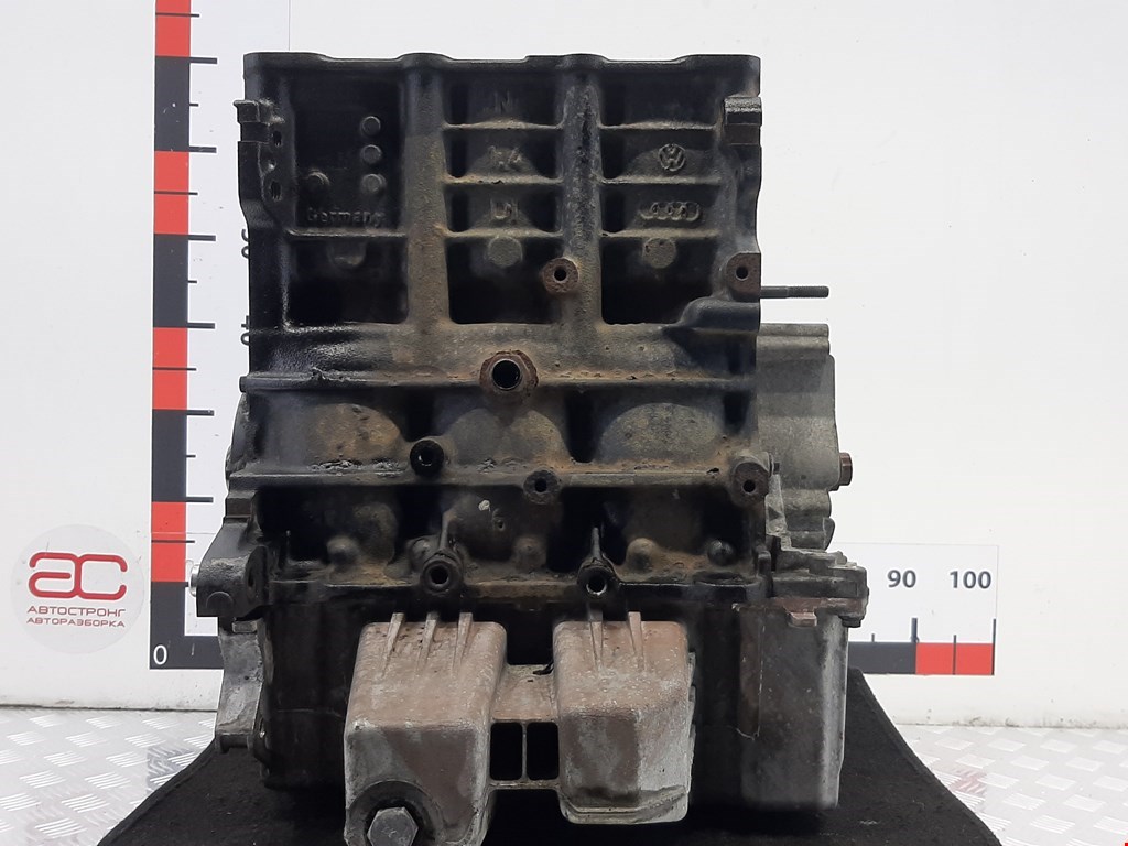 Блок цилиндров SKODA Fabia MK2 5J 2007-2014