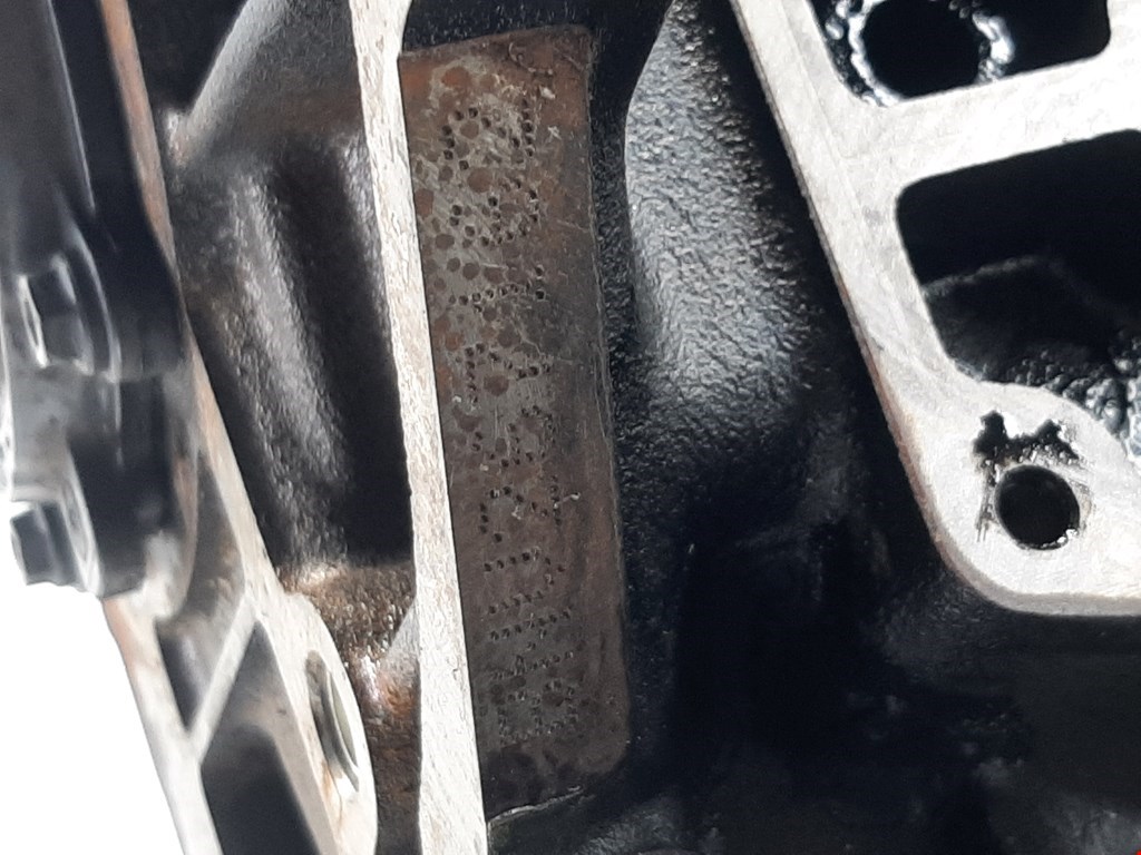 Блок цилиндров SKODA Fabia MK2 5J 2007-2014