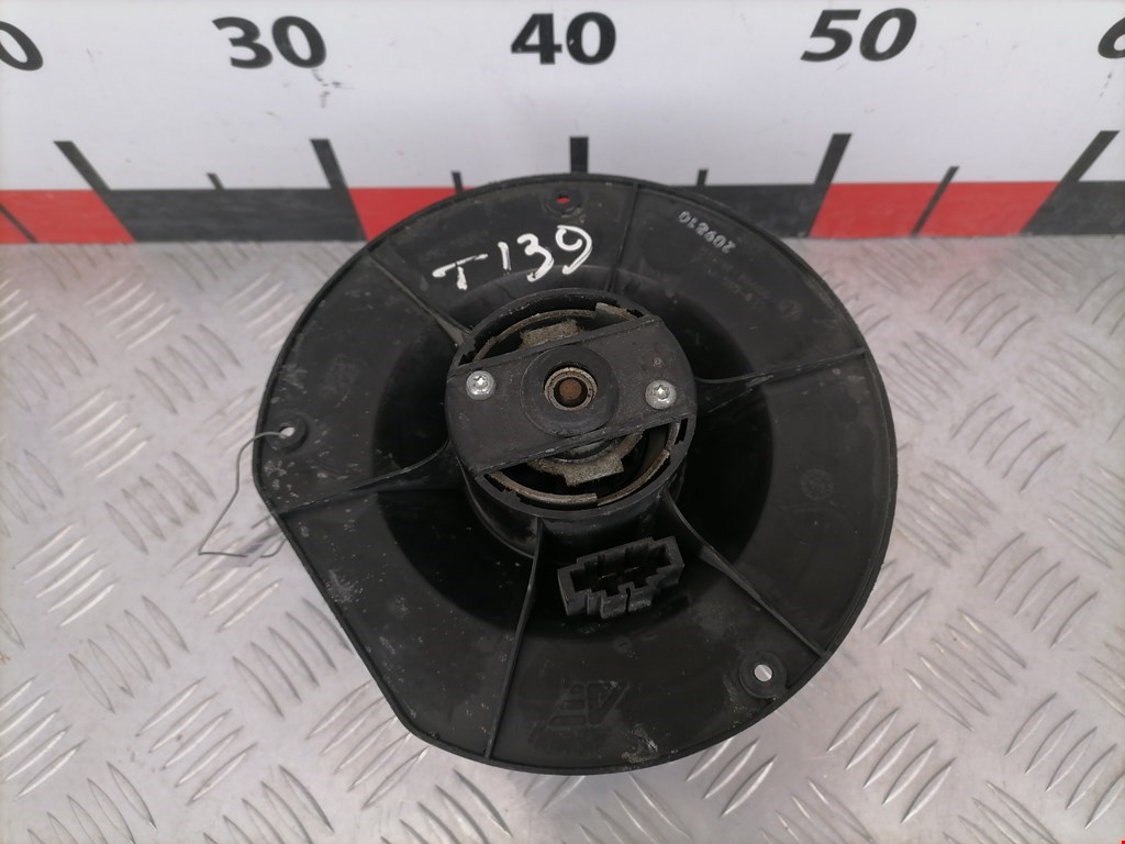 Моторчик (мотор) отопителя салона SEAT Alhambra 1996-2010