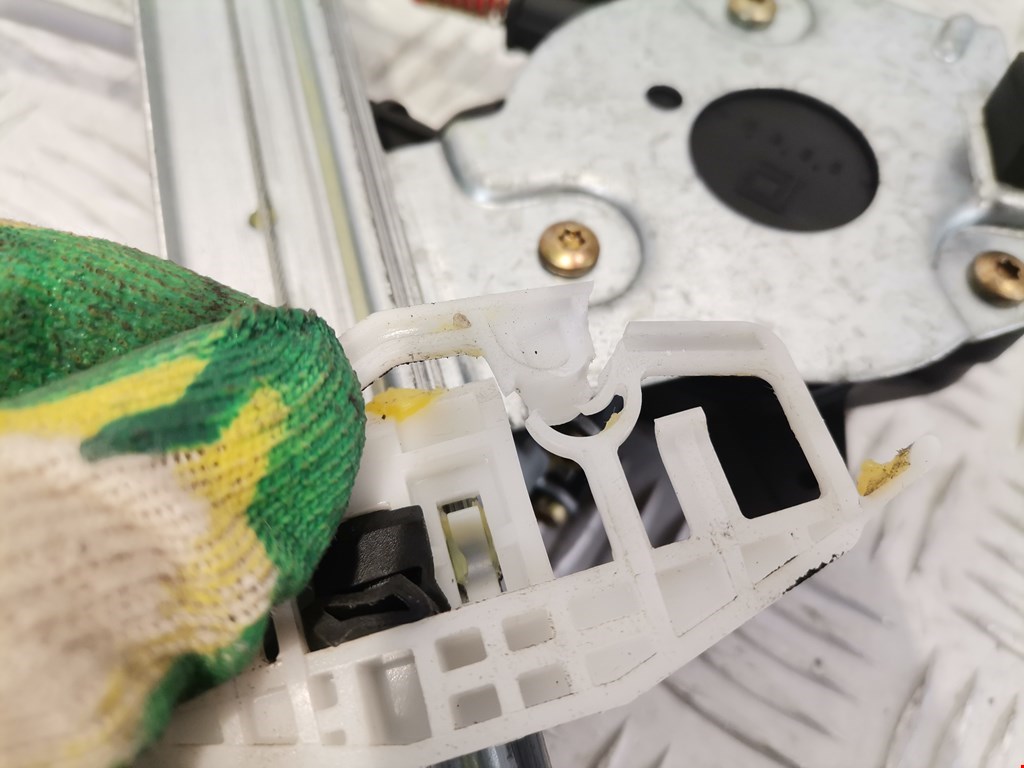 Стеклоподъемник передний правый CITROEN Xsara 1997-2000