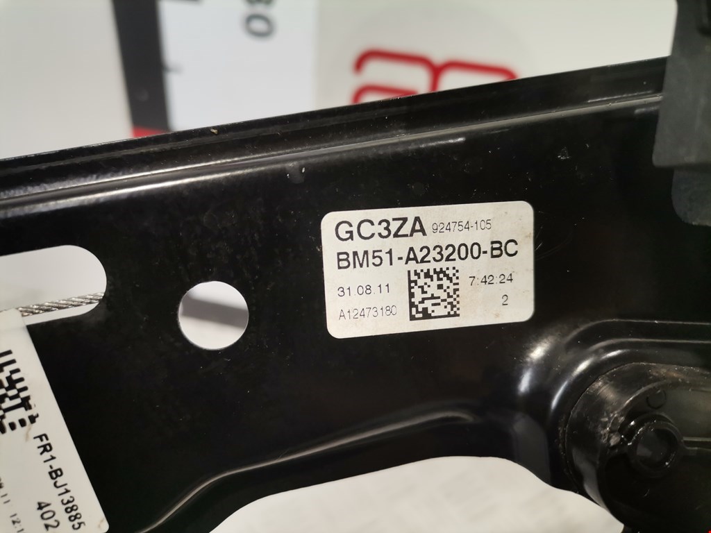 Стеклоподъемник передний правый FORD Focus III 2011-2019