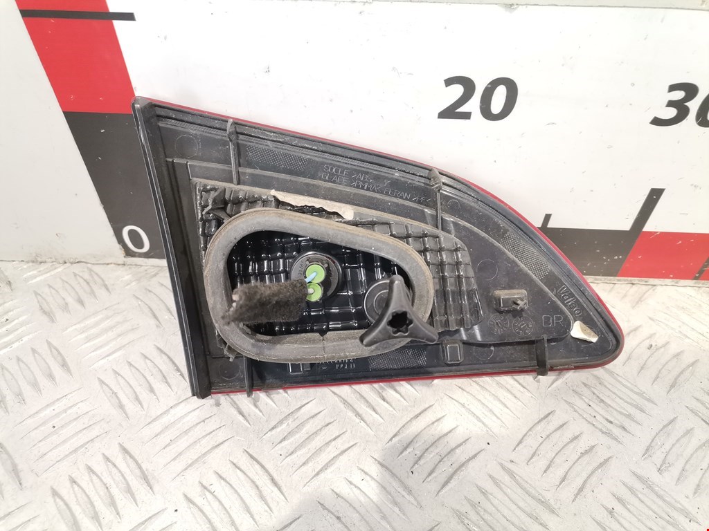 Фонарь задний внутренний правый RENAULT Scenic III 2010-2015